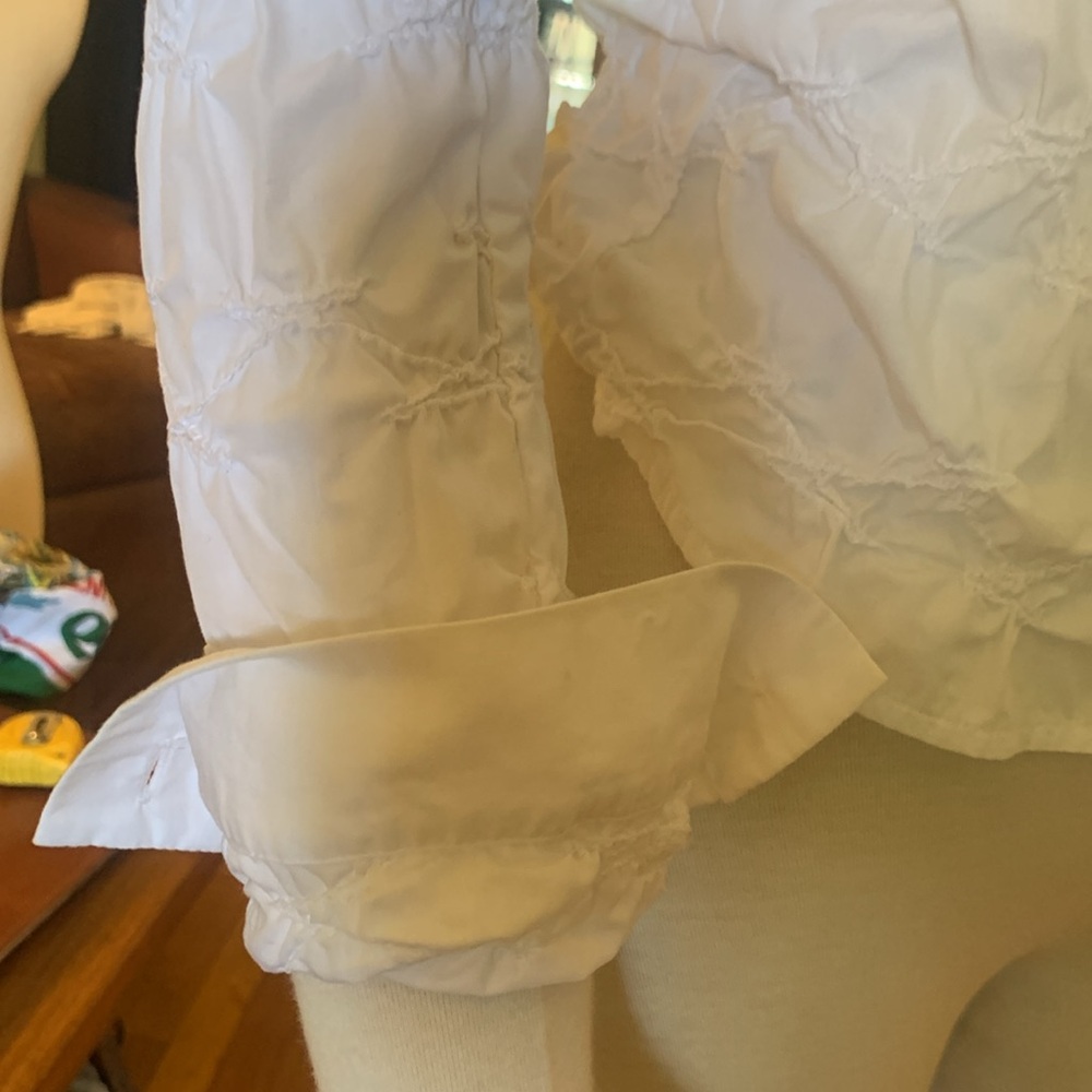 ANNE FONTAINE PARIS FRANCE WHITE BLOUSE WITH PUCKERED GATHERED DETAIL - Picture 5 of 13